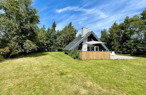 Bøtø By House | Cozy, original holiday home - close to the beach