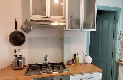 Valkenboskwartier Apartment | Cozy parterre in The Hague, close to beach & center, good public transportation