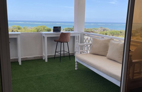 Shanzu House | Cozy Penthouse with a View of the Ocean