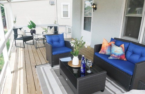 Collingdale House | Cozy Pet-Friendly 3-Bedroom Retreat – Quick Drive to Philly, Airport & Stadiums
