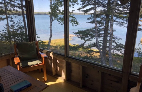 Brooklin Cottage | Cozy, private cottage on the water.