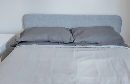 Mile End Apartment | Cozy, Private Room - Everything You Need!