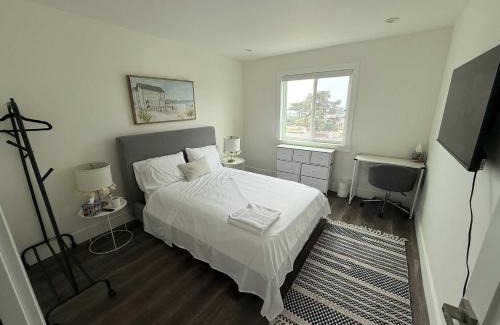 Parkside House | Cozy Private Room in Modern House