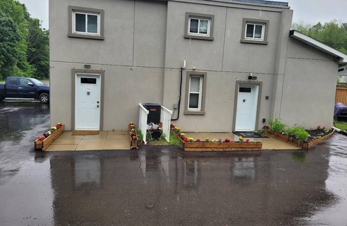 Waubaushene Apartment | Cozy, Private, Walk-out Rental Unit by the Bay