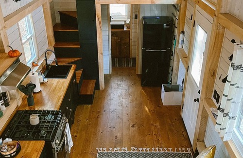 Mattawana House | COZY PSU Rustic Tiny Home and Fishing Retreat