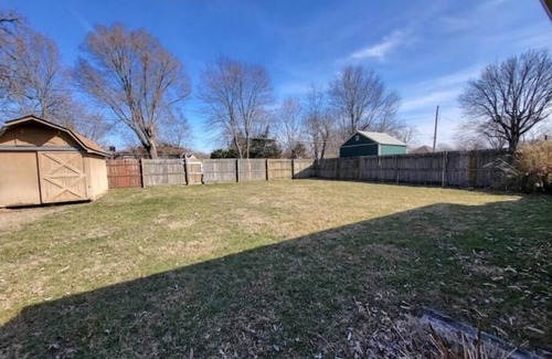 Columbus House | Cozy, quiet 3 bdrm home nearby local amenities