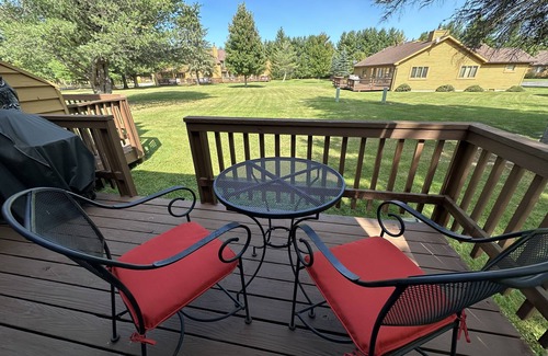 Davis House | Cozy, Quiet, Couples or Singles Mountain Retreat in Beautiful Canaan Valley!