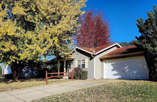 Elkhart House | Cozy & Quiet Home with Memory Foam and Pet Friendly with Fenced Yard