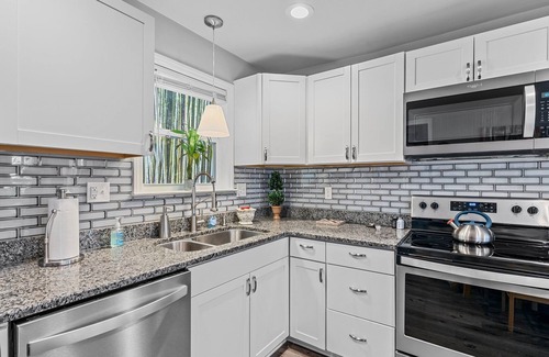 Hendersonville House | Cozy, quiet, yet close to downtown, super-fast 1G Internet