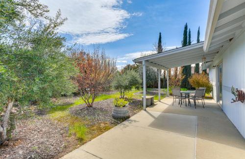 Redding House | Cozy Redding Retreat about 3 Mi to Downtown