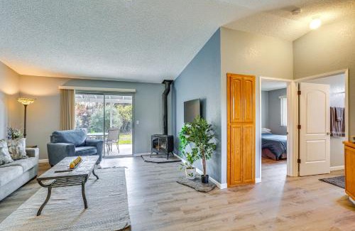 Redding House | Cozy Redding Retreat about 3 Mi to Downtown