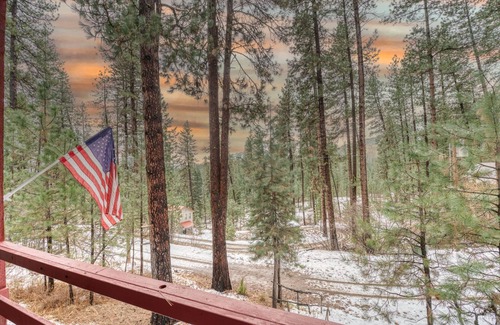 Garden Valley Cabin | Cozy remodeled cabin in Garden Valley