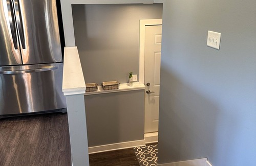 Ventura House | Cozy remodeled home in Ventura Heights a block from Clear Lake