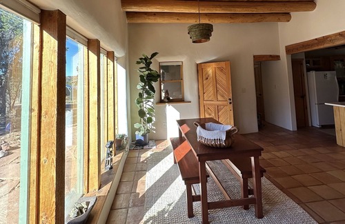 Canoncito House | Cozy Remote Santa Fe Home