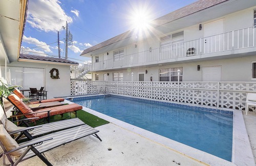 Cypress Point Apartment | Cozy Renovated Efficiency in Pompano Beach!