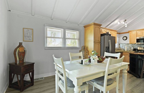 Babson Park House | Cozy Retreat Near Crooked Lake with Gym, Games & Deck Views