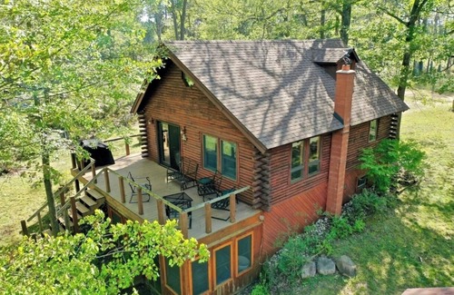 Moorestown Cabin | Cozy Riverfront Cabin steps away from National Forest trails