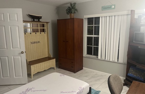 Port Malabar House | Cozy room for an overnight stay. we are the perfect safe stop for you in town!