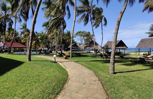 Nyali House | Cozy Room w/Balcony, Pools, Spa Access, and Easy Access to Mombasa Attractions