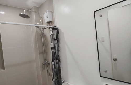 Mandurriao Condo | Cozy Room with Balcony in Iloilo City Condo