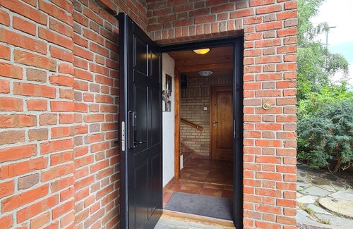 Lillestrom House | Cozy Room with Private Bath in DT Serene Villa near Oslo | Lillestrøm K4