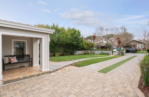 Palo Alto House | Cozy rooms near Stanford and Palo Alto Downtown