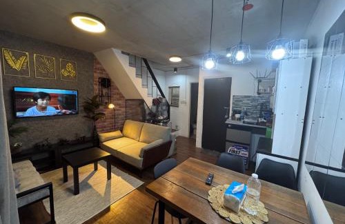 Subic House | Cozy Rustic Corner House Subic