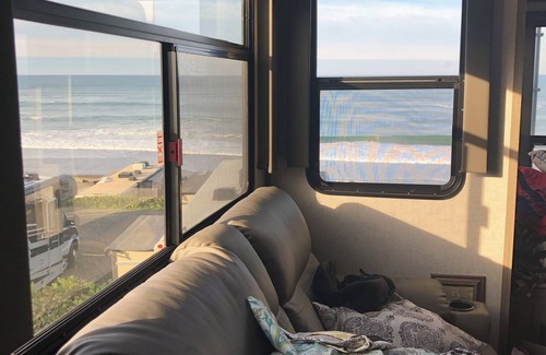 Cheyenne House | Cozy RV with 2 sleeping areas & WiFi, AC in Cheyenne or your favorite camp site.