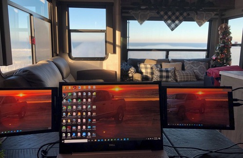 Cheyenne House | Cozy RV with 2 sleeping areas & WiFi, AC in Cheyenne or your favorite camp site.