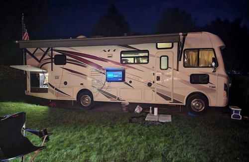 Pierceton House | Cozy RV with AC and WiFi in Serene Pierceton Yogi Bear Jellystone Park