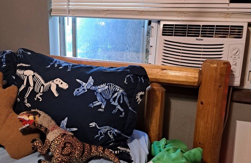 Nine Mile Falls House | Cozy RV with AC and WiFi in peaceful Nine Mile Falls