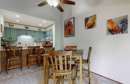 Sapphire House | Cozy Sapphire Townhome