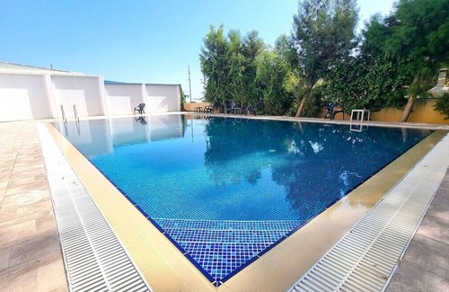 Skala Apartment | Cozy Sea View Apt w/pool access + Netflix