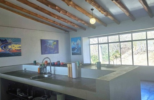 La Cruz Villa | Cozy Seafront Retreat in a wonderful biological spot