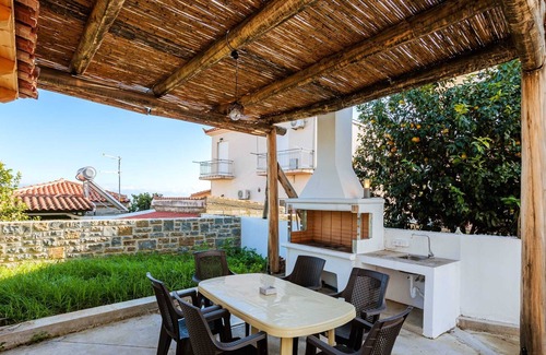 Nea Koroni House | Cozy Seaside Nest - Summer Blue Haven