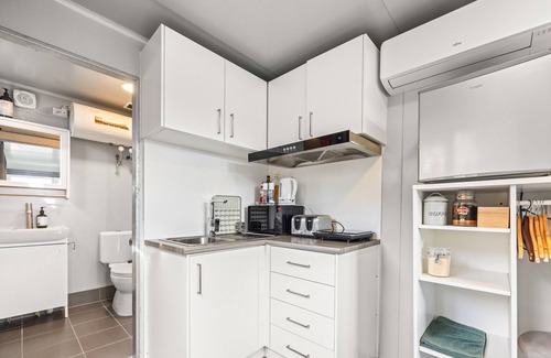 Giralang Apartment | Cozy, self-contained container unit