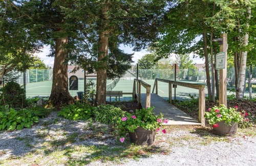 Ludlow Condo | Cozy Slopeside Escape - Ski-In/Out Condo at Okemo