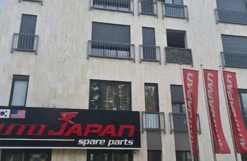 Tirana Condo | Cozy small apartment with Netflix and AC
