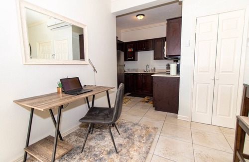 Saint Andrew Apartment | Cozy, Smart Apartment in the centre of New Kingston
