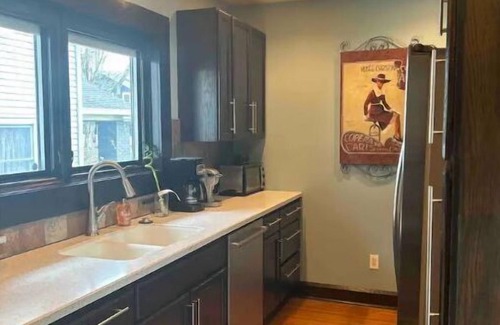 Meridian-Kessler House | Cozy Sobro Bungalow in the heart of meridian kessler