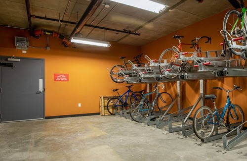 Mid-Market Apartment | Cozy SoMa 1BR w/ W/D & Lounge near Muni, by Blueground