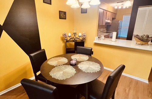 Spring Hill Apartment | Cozy & Spacious 2 beds/2 baths, Washer/Dryer, Free Parking, Spring Hill, FL