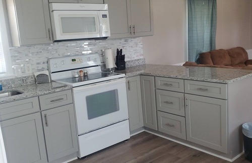 Piney Green House | Cozy stay in a quiet area.