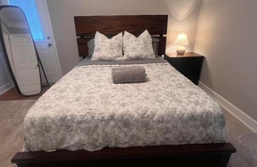 Winston - Salem House | Cozy Stay Near DT with Deck and Yard