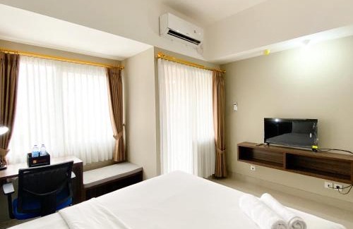 Duren Sawit Apartment | Cozy Stay Studio Apartment at Gateway Park LRT City Jatibening By Travelio