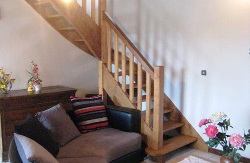 Le Rozel Cottage | Cozy Stone Cottage for 5 with Courtyard, Near Beach, Fireplace, WiFi - Le Rozel