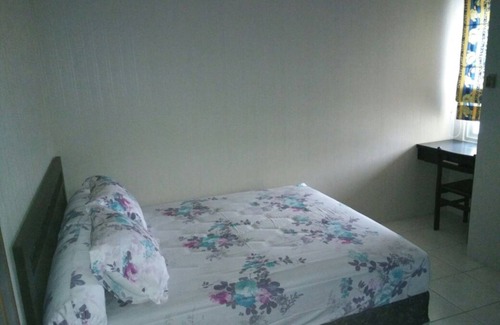 Panunggangan Utara Apartment | Cozy Studio Apartment 2 Bedroom Sleeps 3 with Great Location-GWR1108