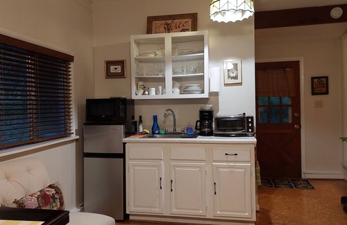 Asheville Apartment | Cozy studio apartment between Blue Ridge Parkway and downtown.