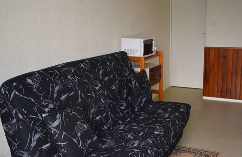 Pyrenees 2000 Apartment | Cozy Studio Cabin with Balcony in the Heart of the Station - Sleeps 4