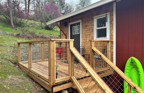 Weaverville Apartment | Cozy studio close to Weaver Basin Trail System and downtown.
